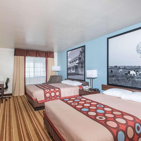 Super 8 By Wyndham Claremore Ok Esterno foto