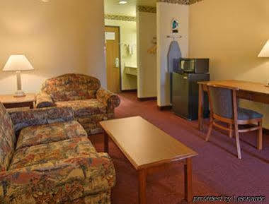 Super 8 By Wyndham Claremore Ok Esterno foto